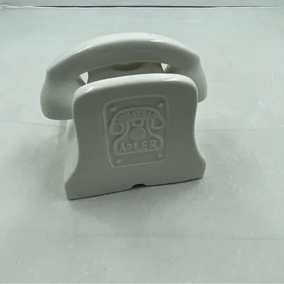 Jonathan Adler Smartphone Dock - Picture 9 of 13